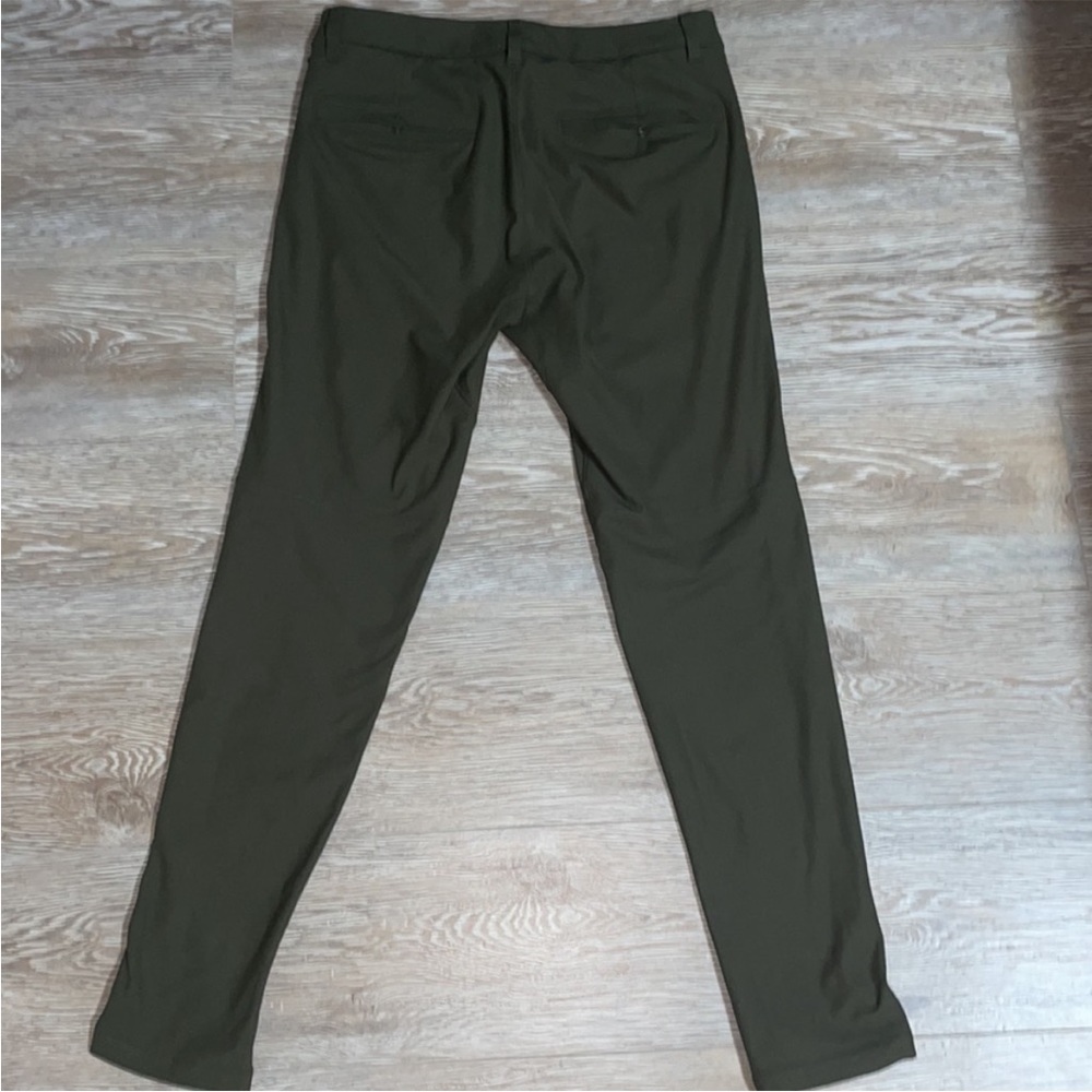 Lululemon Men’s ABC Pants (Size: 30x30)